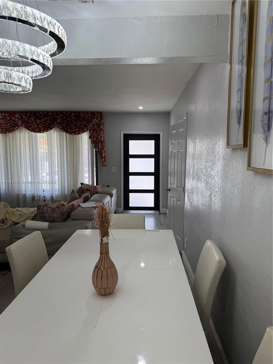 JUDY MANORS - Residential