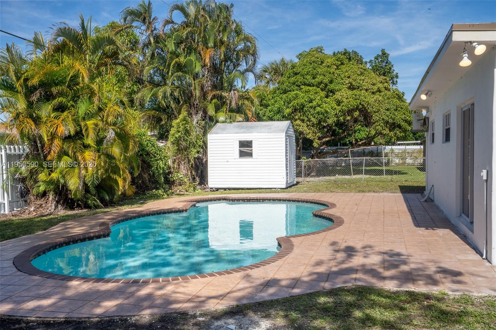 BERKELEY MANOR SEC 2 - Residential