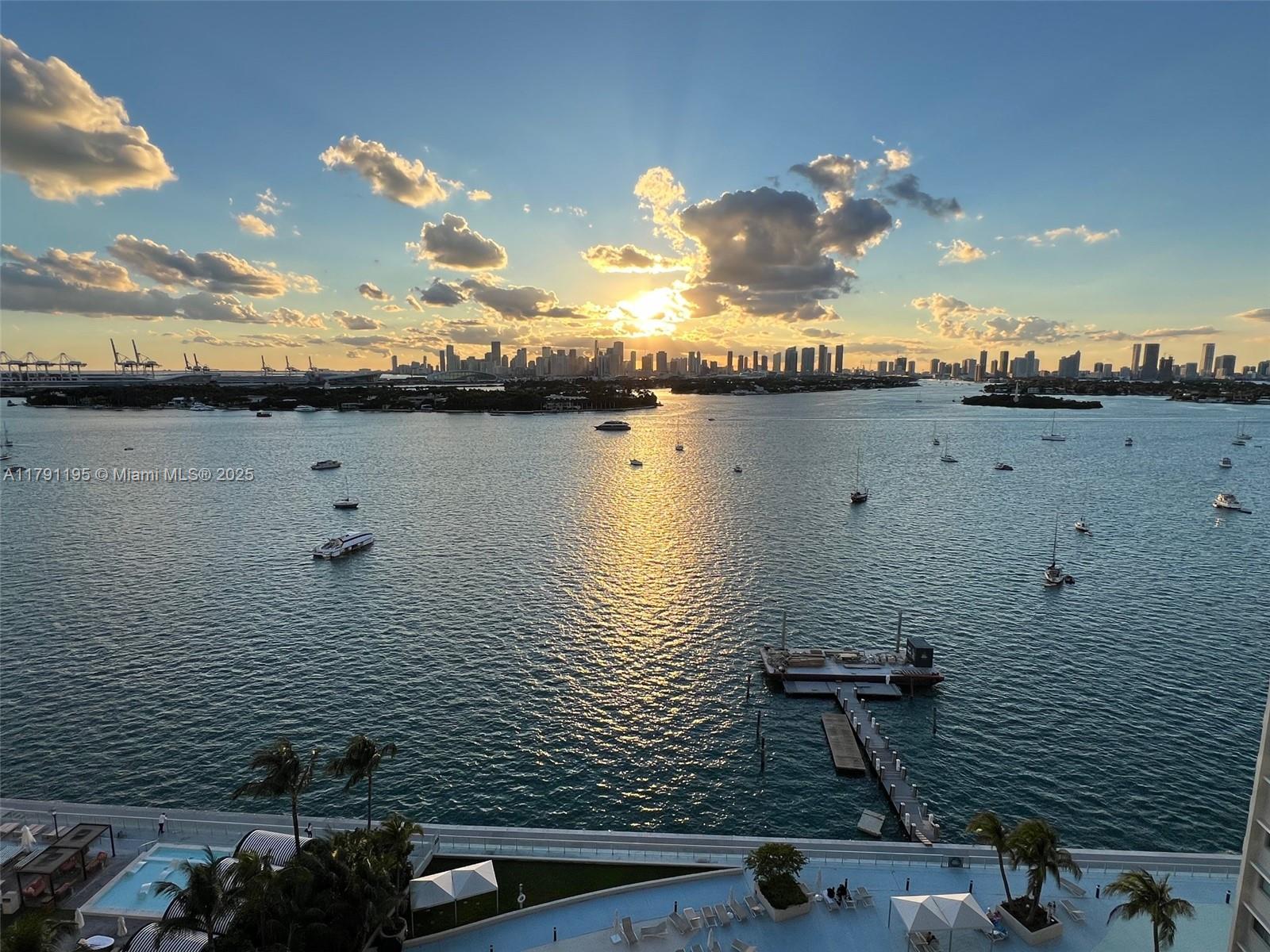 1200 West Ave PH-05