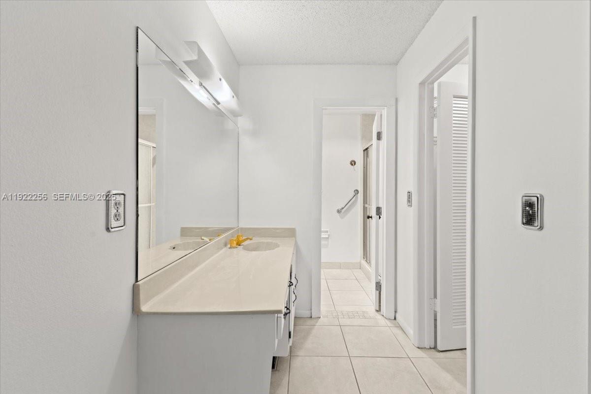 PALM GREENS AT VILLA DEL - Residential