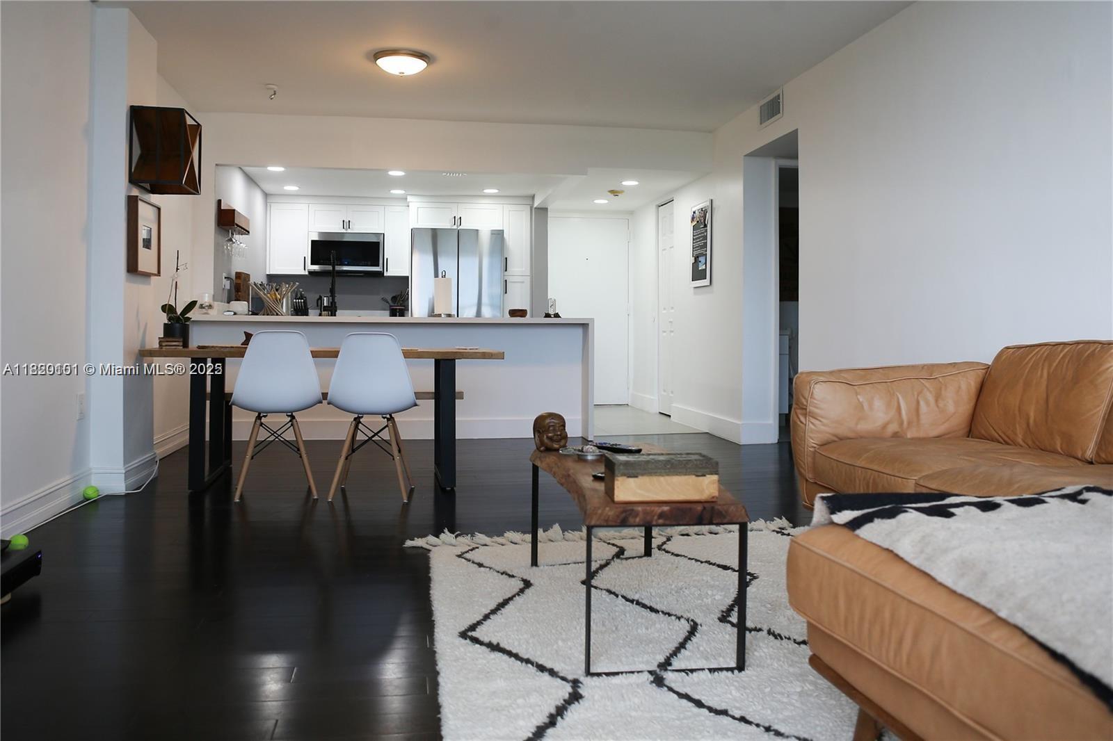 CHARTER CLUB CONDO - Residential Lease
