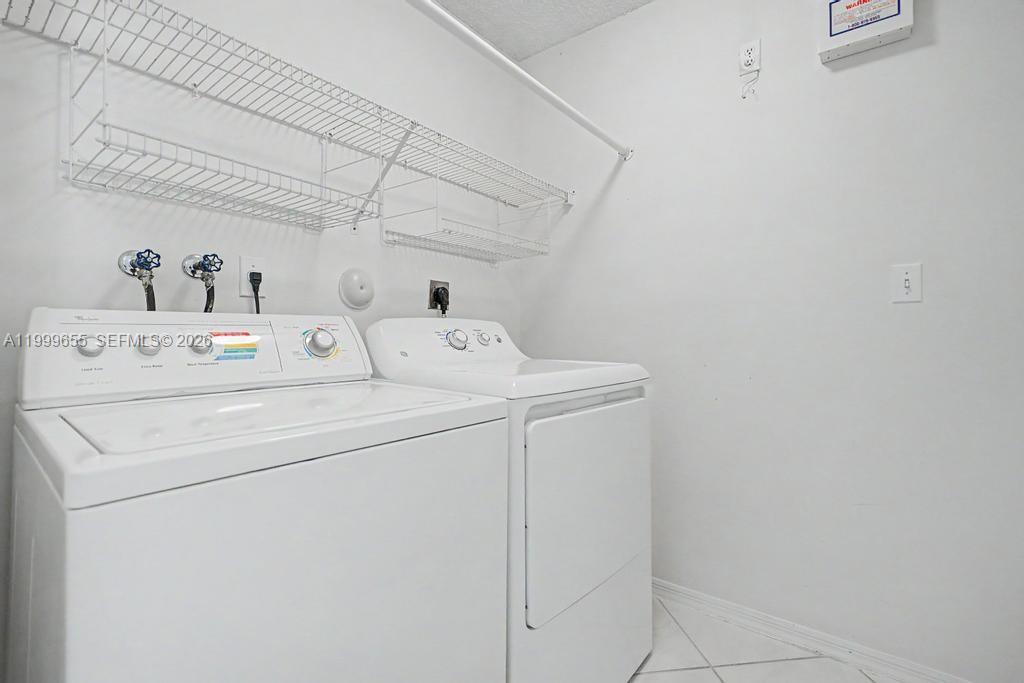 SILVER LAKES PHASE III RE - Residential