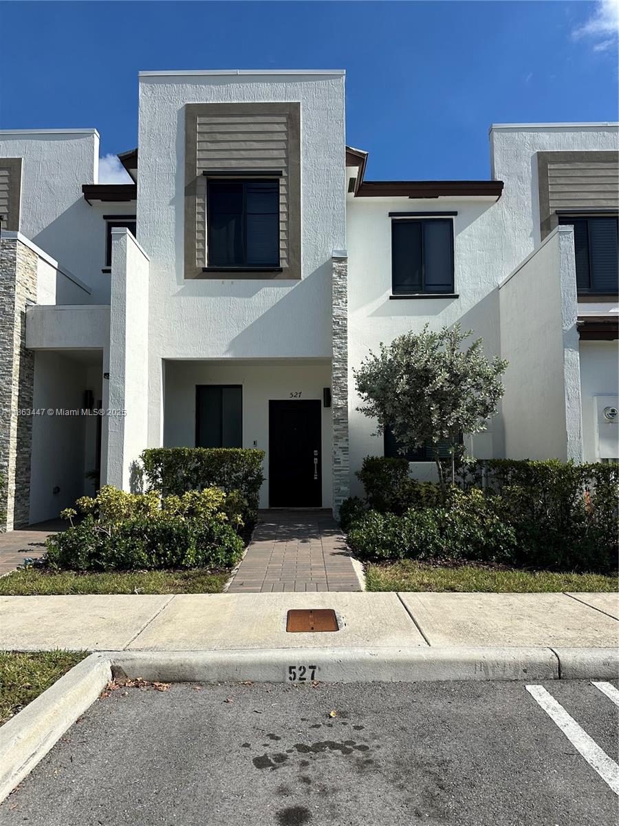 Beautifully 2-story townhouse. This spacious home offers 3 bedrooms, 2.5 bathrooms, and has been freshly painted throughout. The second floor features durable and modern vinyl flooring. The gated community provides resort-style amenities including a clubhouse, swimming pool, fitness center, playground & playroom.
Conveniently located, MOVE-IN READY!!
Equal Housing Opportunity