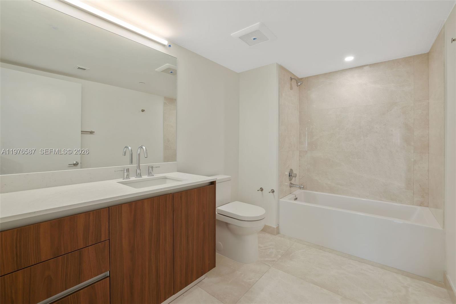 Flamingo Point - Residential Lease