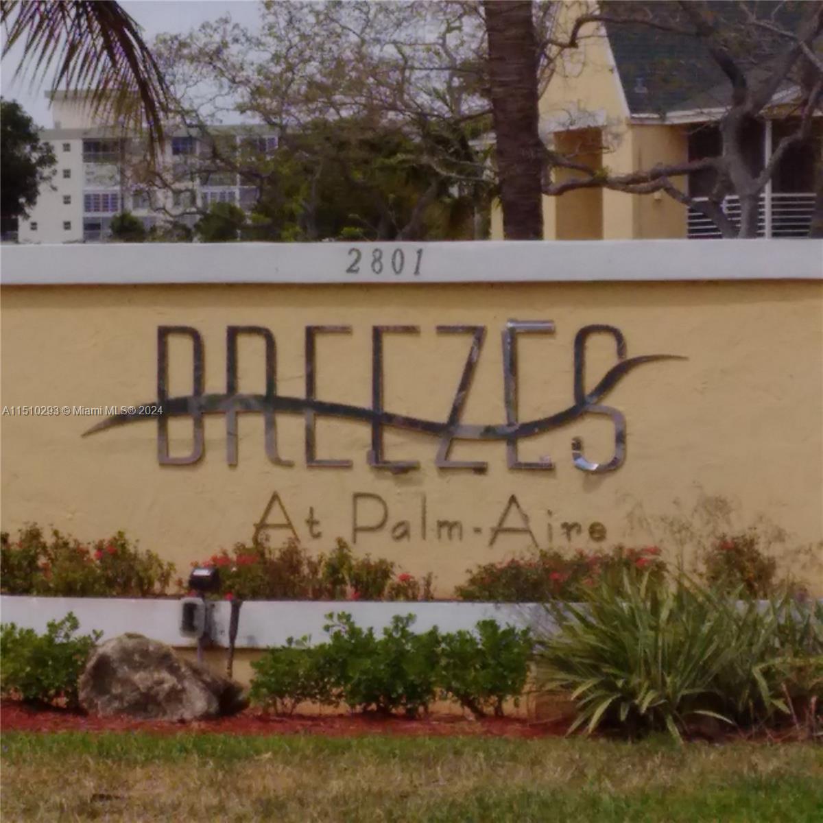 BREEZES AT PALM AIRE COND - Residential