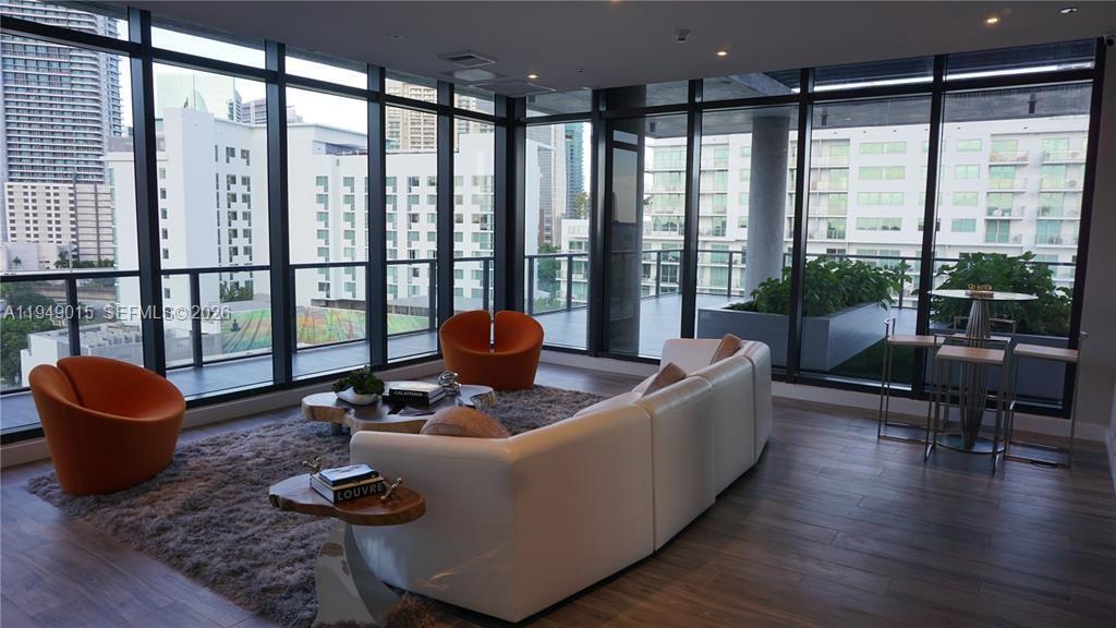CASSA BRICKELL CONDO - Residential