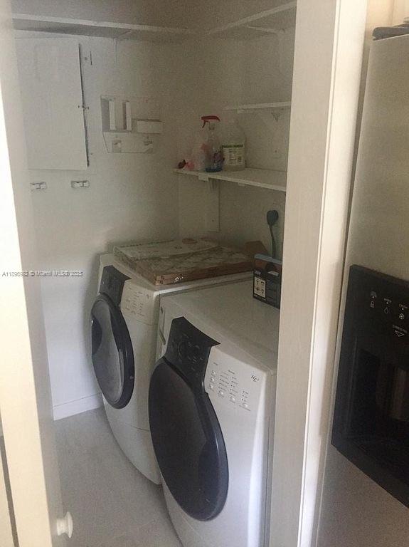 LAS PALMAS CONDO - Residential Lease