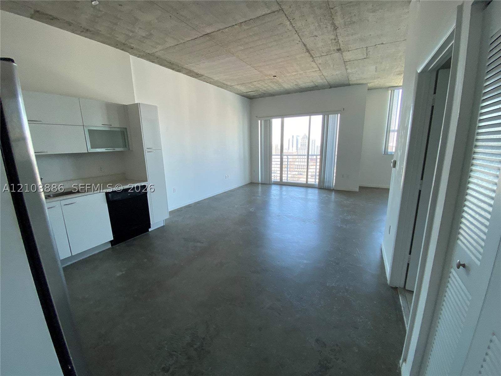 133 NE 2nd Ave 2517