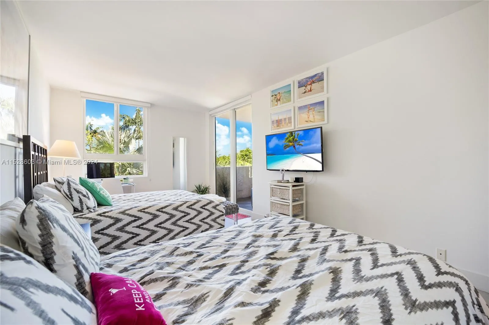 Key Biscayne, Florida 33149, United States, 2 Bedrooms Bedrooms, ,2 BathroomsBathrooms,Residential,Pending,65463