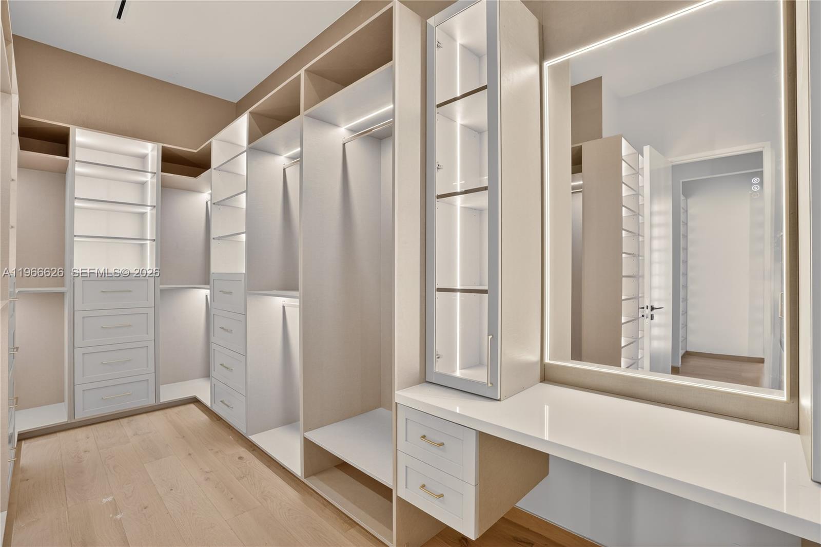 CORAL GABLES RIV SEC 6 - Residential