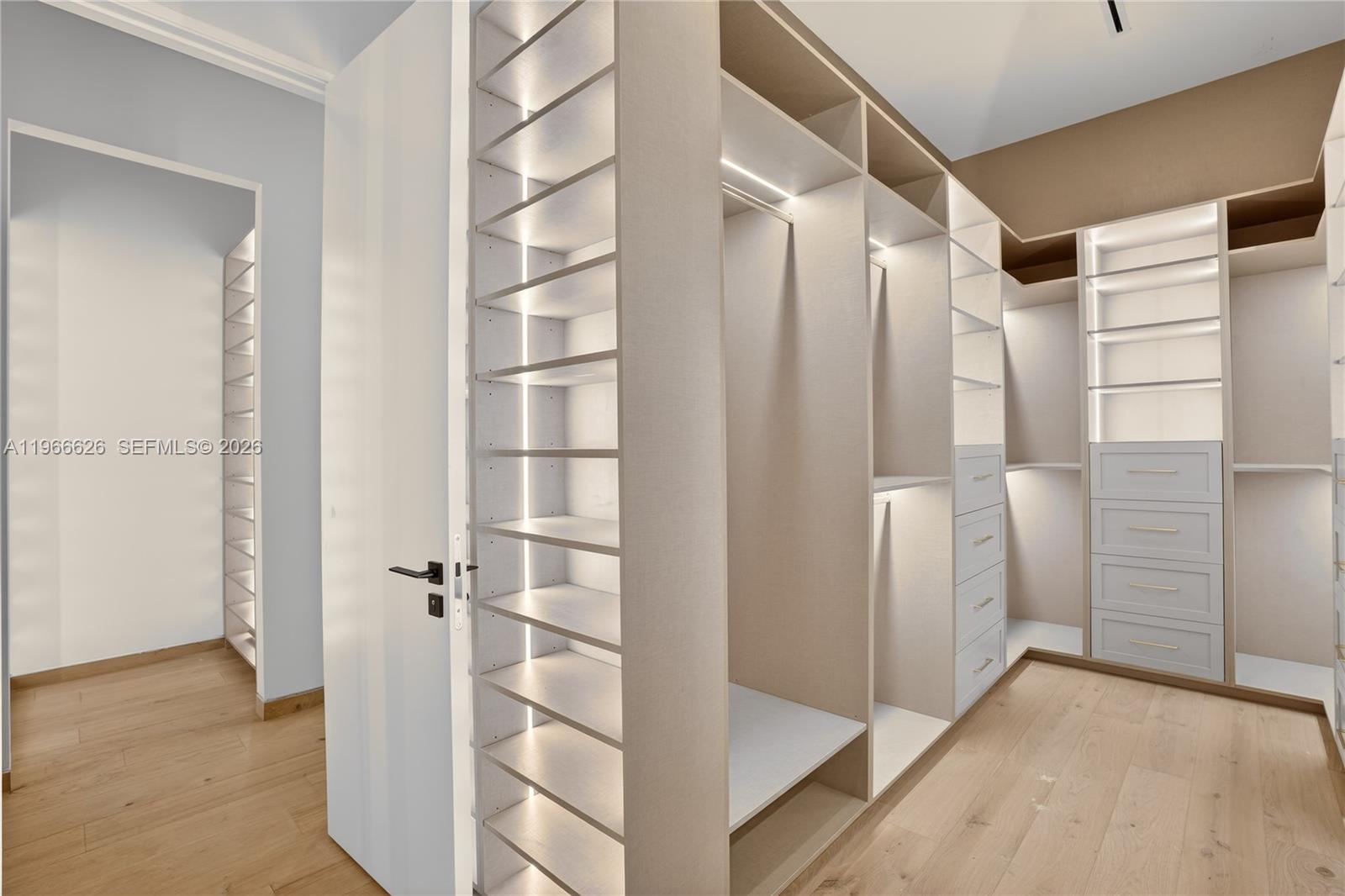 CORAL GABLES RIV SEC 6 - Residential