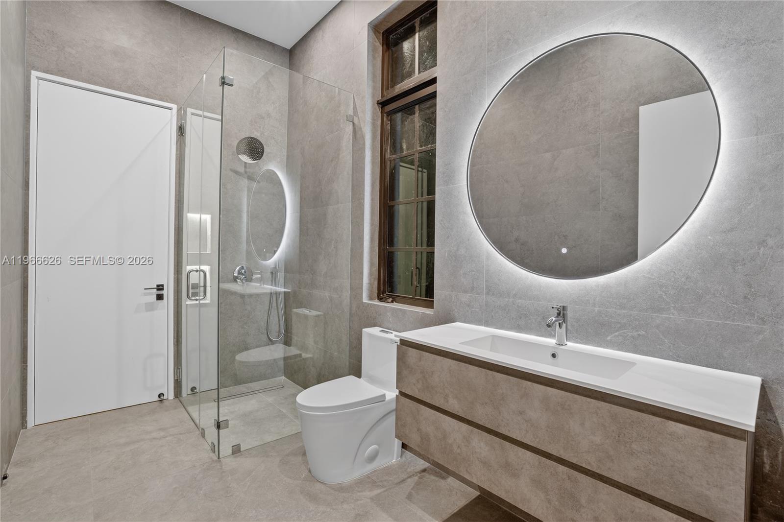 CORAL GABLES RIV SEC 6 - Residential