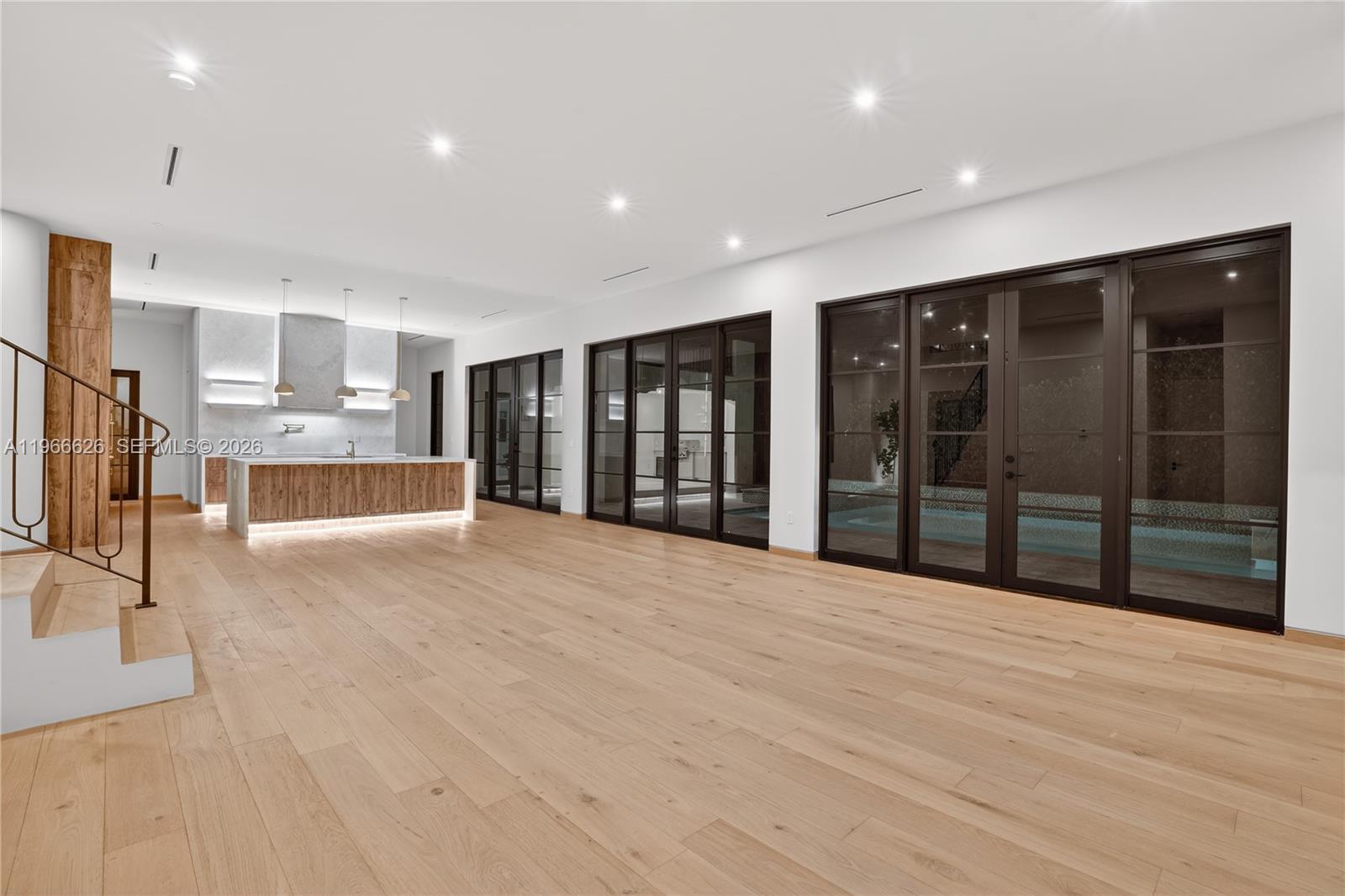 CORAL GABLES RIV SEC 6 - Residential