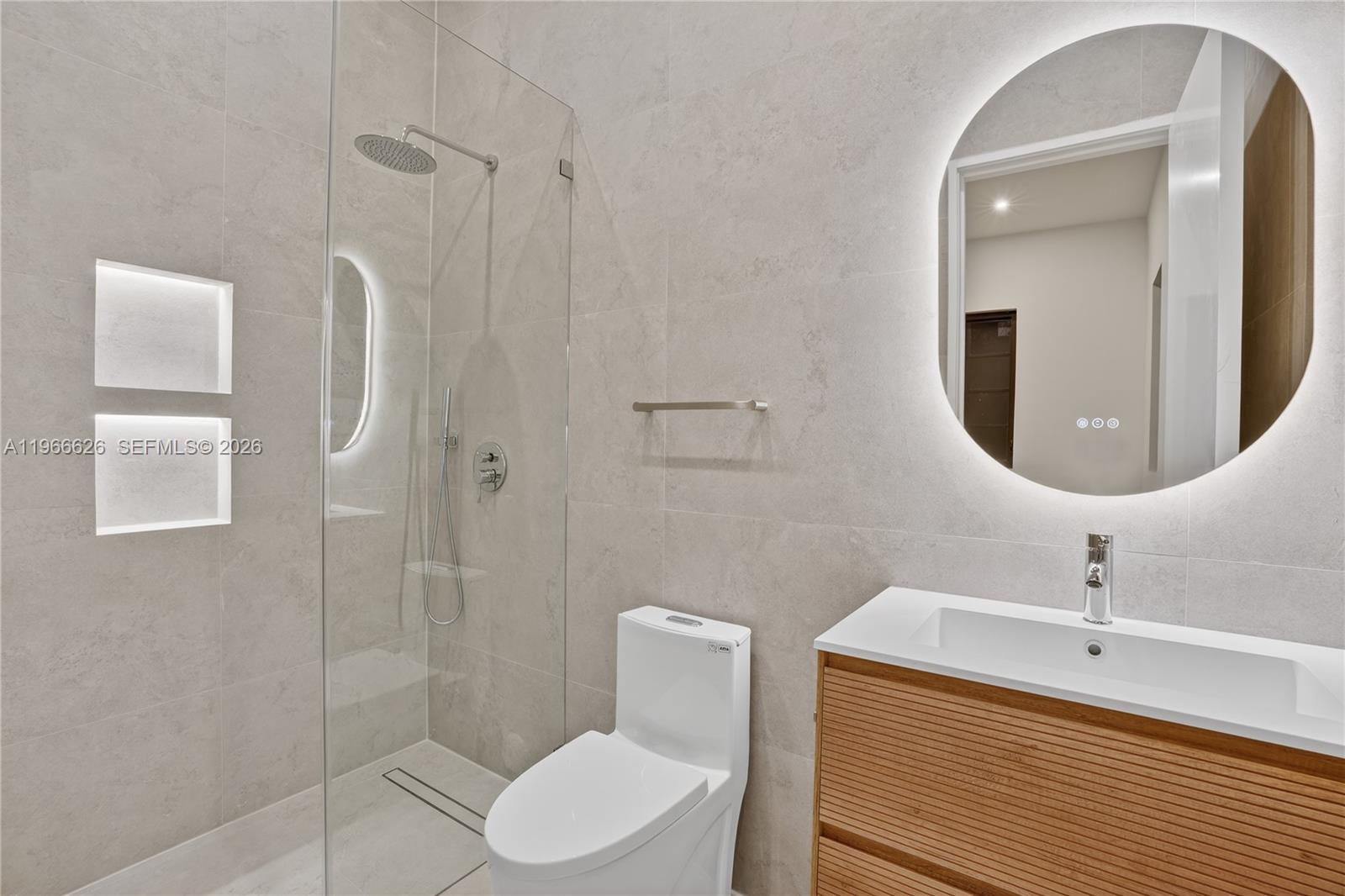 CORAL GABLES RIV SEC 6 - Residential