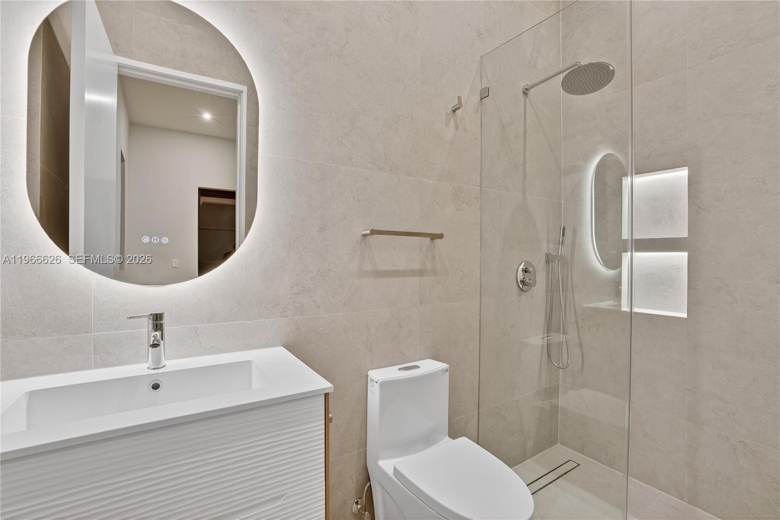 CORAL GABLES RIV SEC 6 - Residential