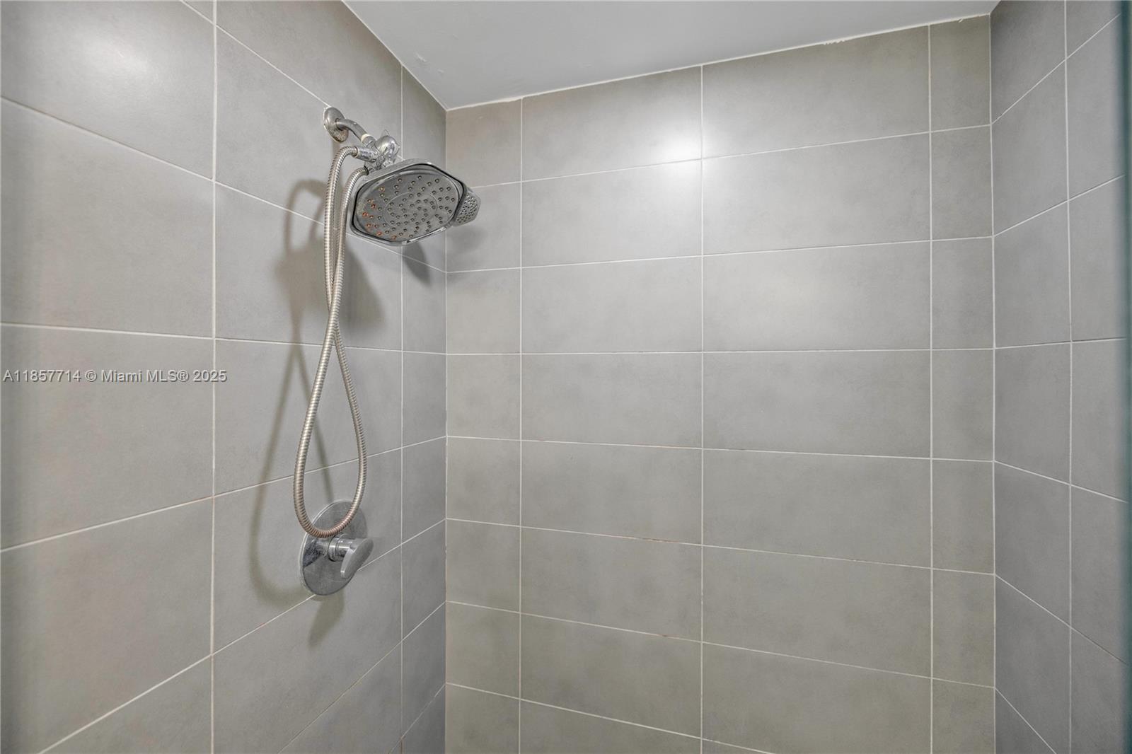 MINT CONDO - Residential Lease