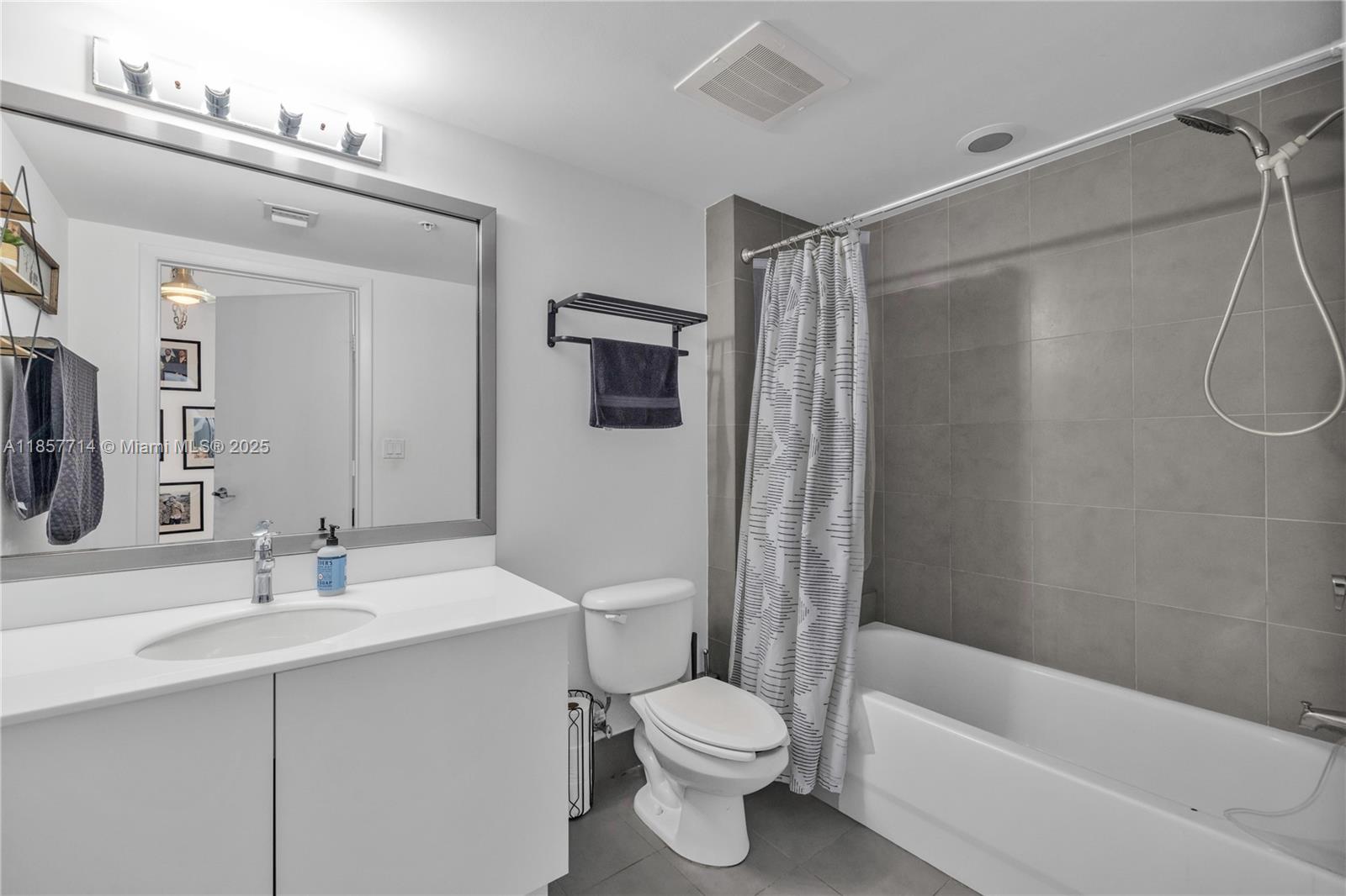 MINT CONDO - Residential Lease