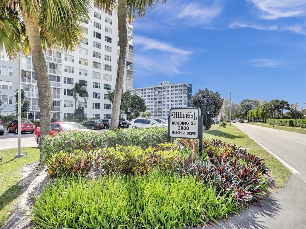 Photo of 3800 Hillcrest Dr #315, Hollywood, FL 33021 (MLS # A11538885)