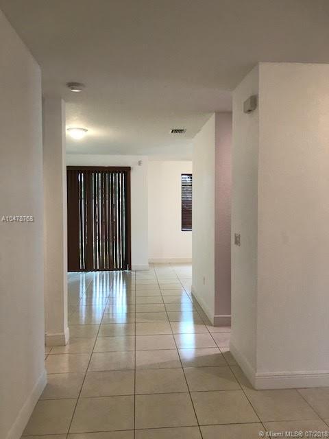 FONTAINEBLEAU WEST NORTH - Residential Lease