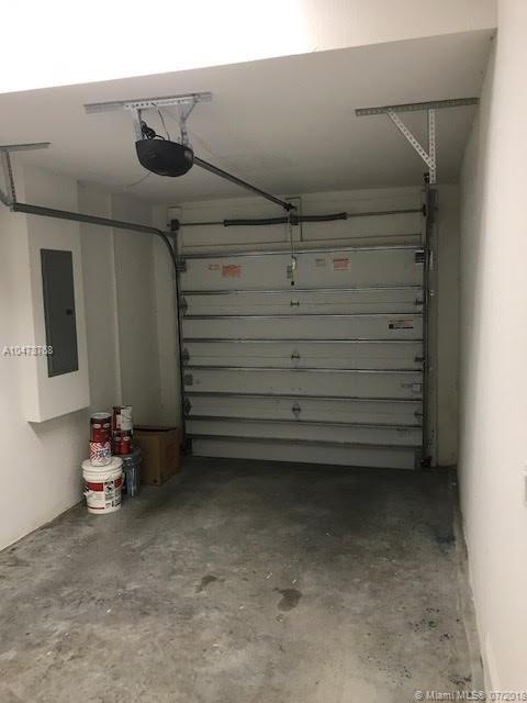 FONTAINEBLEAU WEST NORTH - Residential Lease