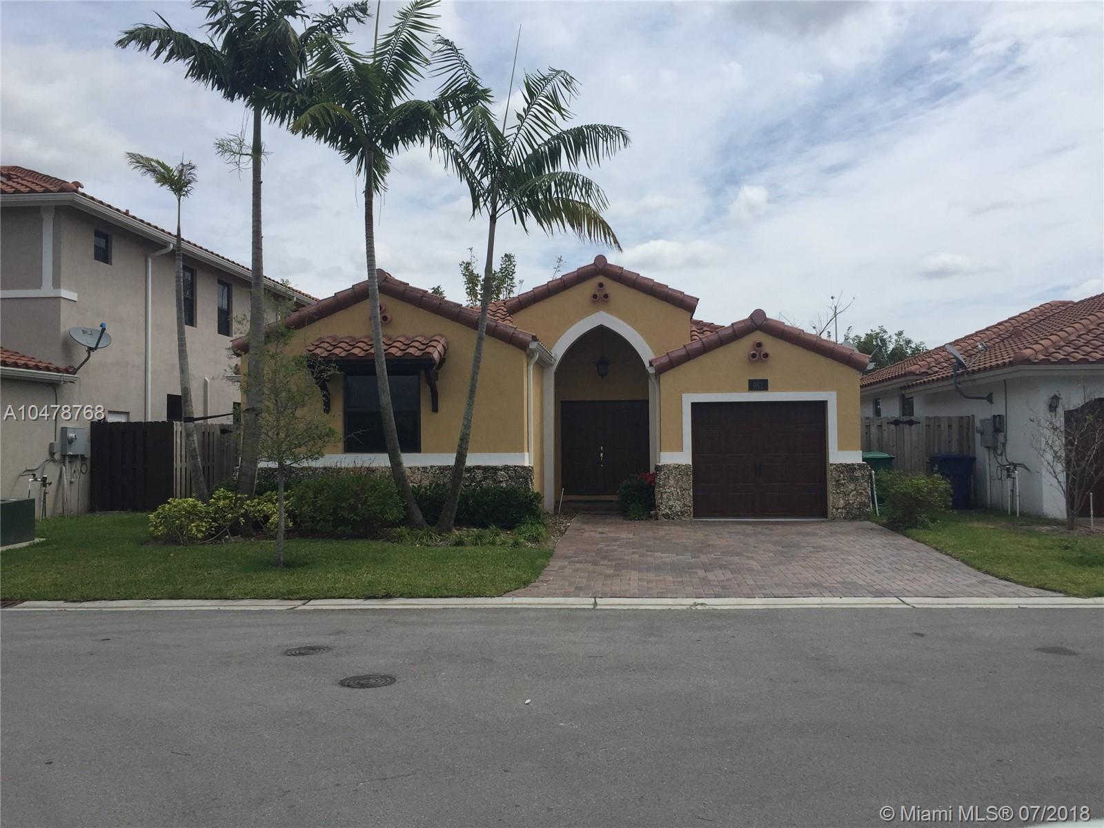 FONTAINEBLEAU WEST NORTH - Residential Lease