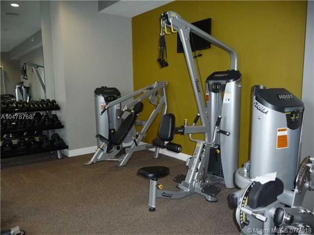 FONTAINEBLEAU WEST NORTH - Residential Lease