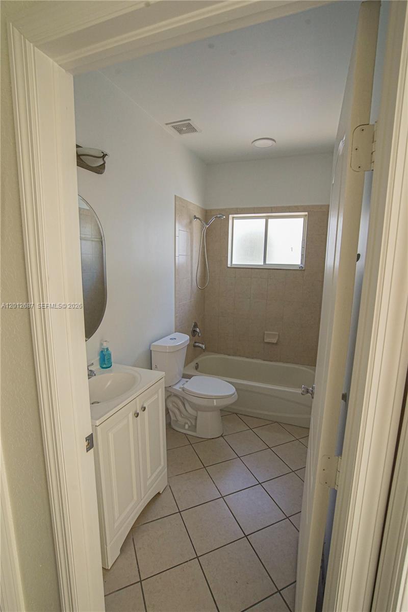 EFM ESTATES SECTIONS TWO - Residential Lease