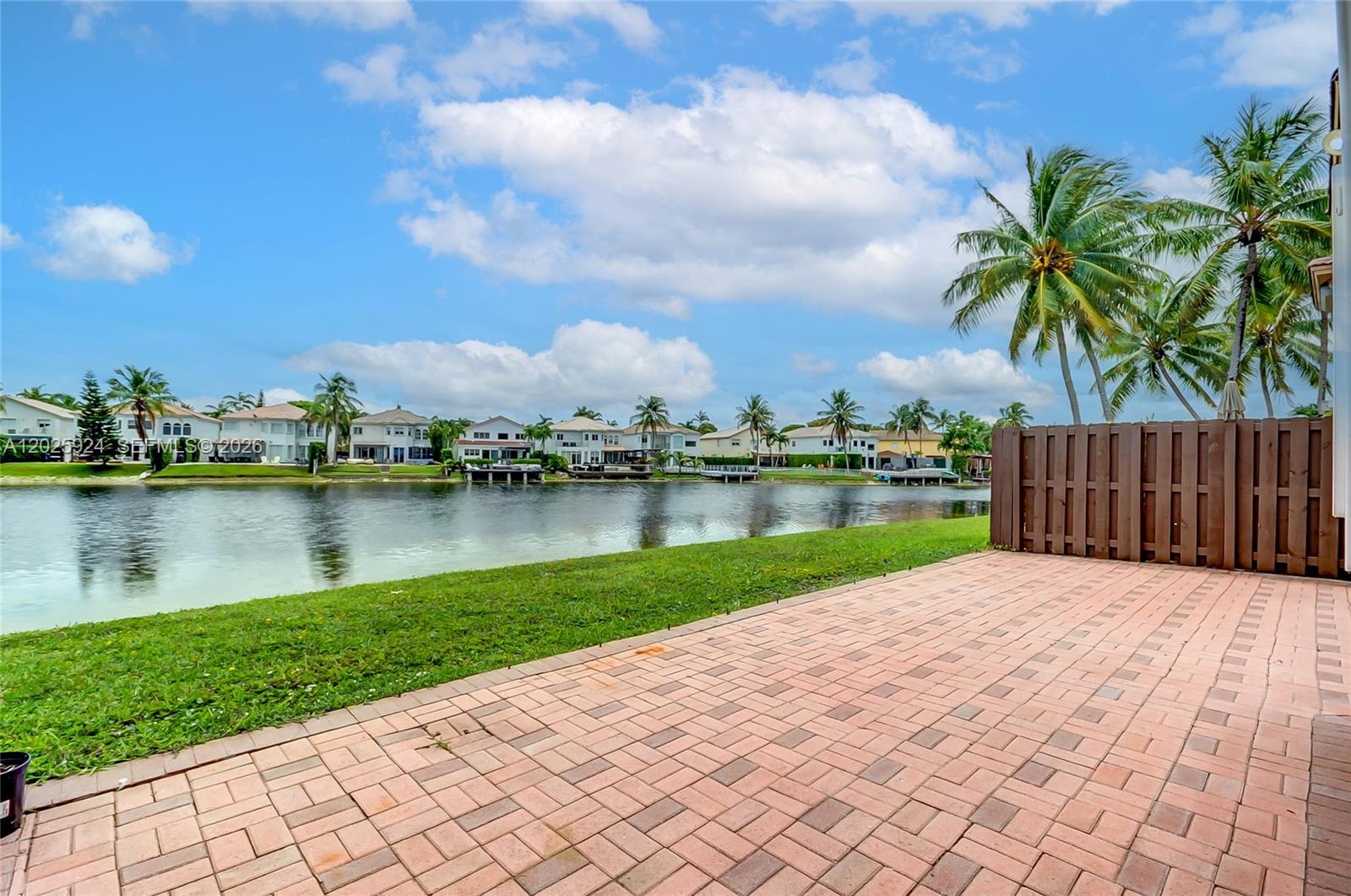 DORAL ISLES MARTINIQUE - Residential