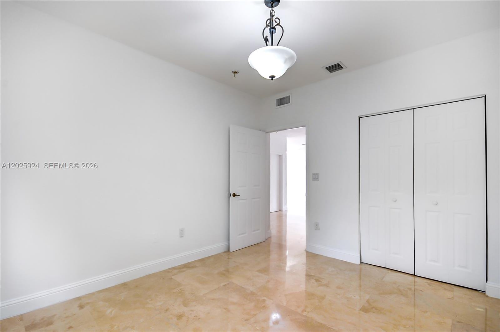 DORAL ISLES MARTINIQUE - Residential