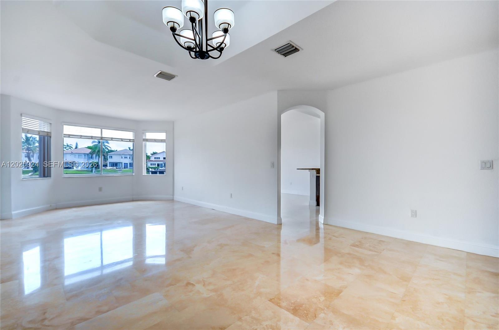 DORAL ISLES MARTINIQUE - Residential