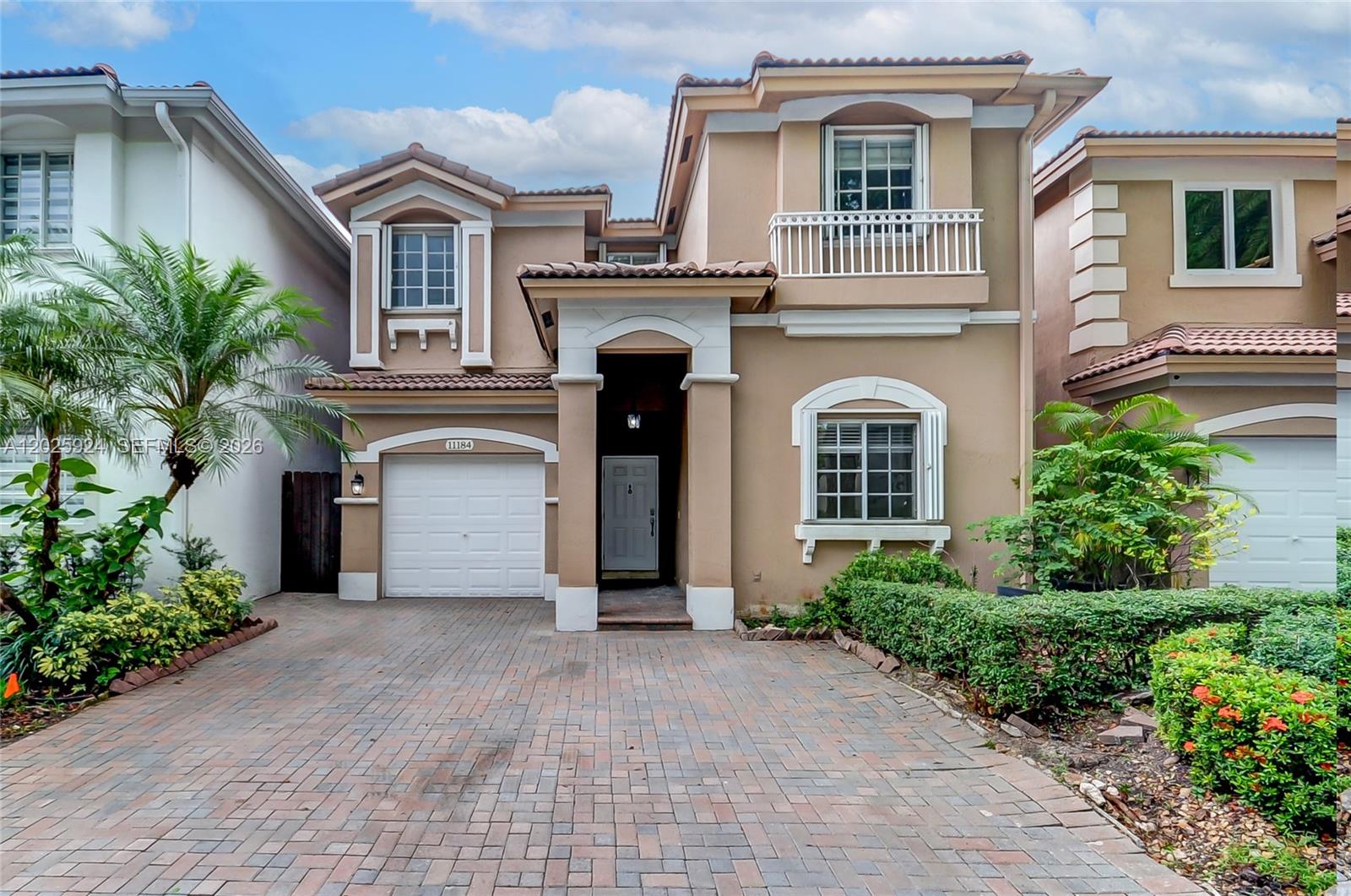 DORAL ISLES MARTINIQUE - Residential