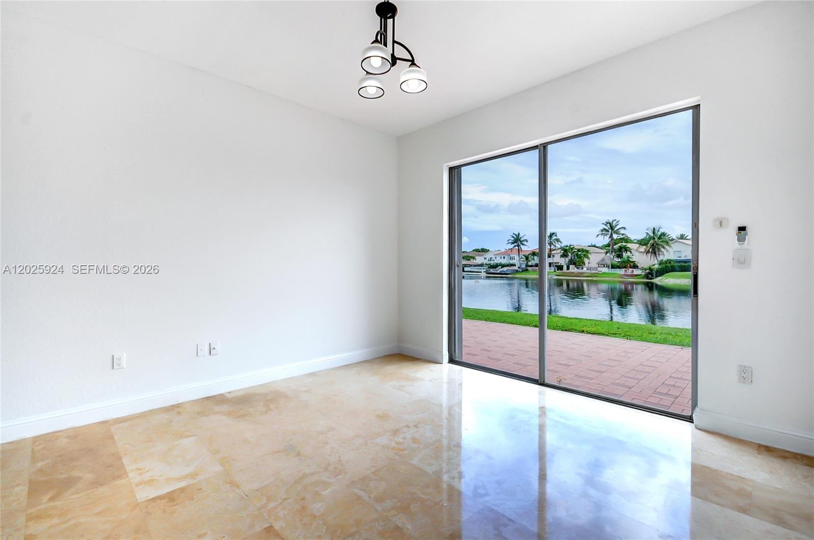 DORAL ISLES MARTINIQUE - Residential