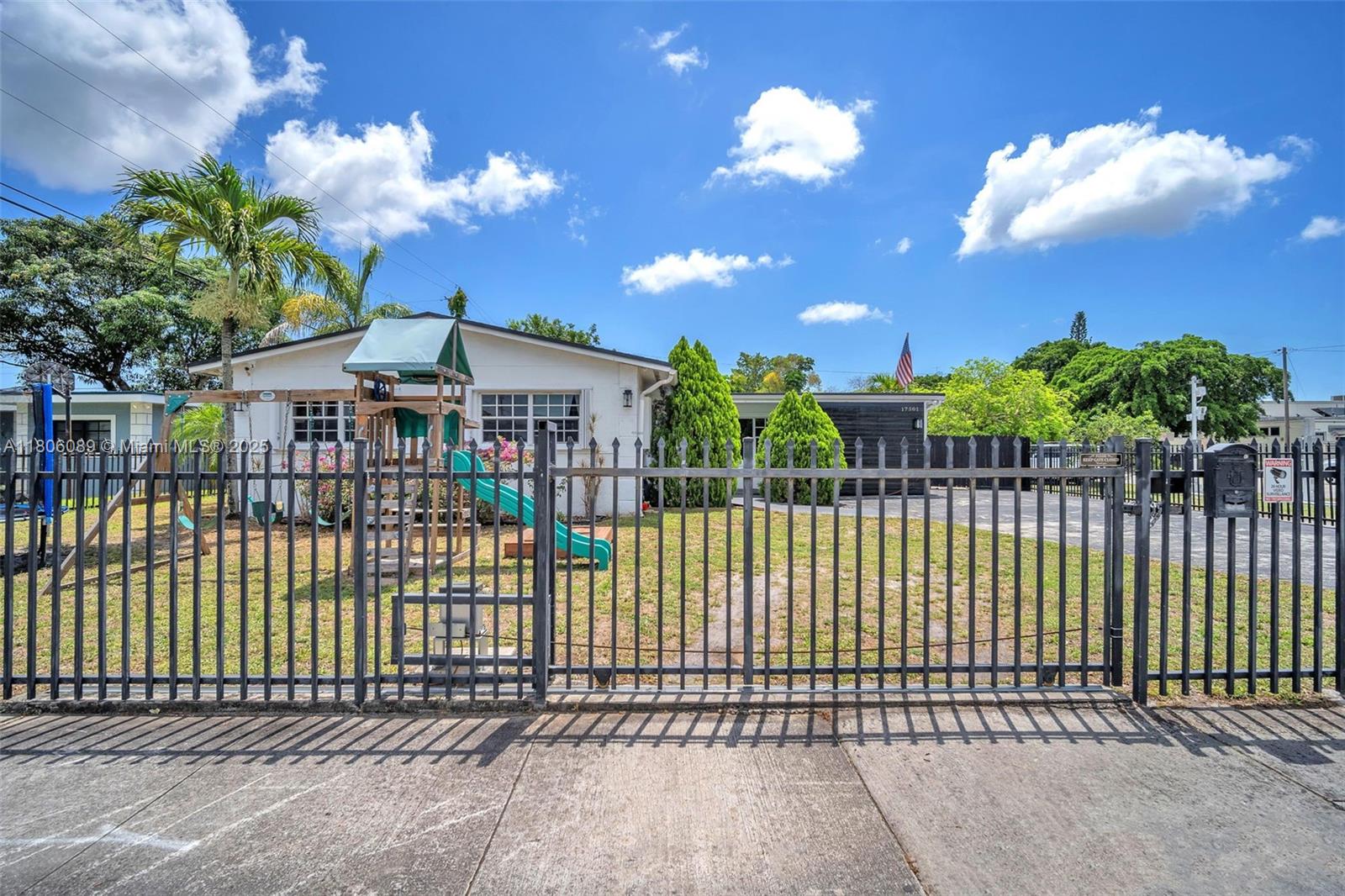 SCOTT LAKE MANOR SEC 6 - Residential