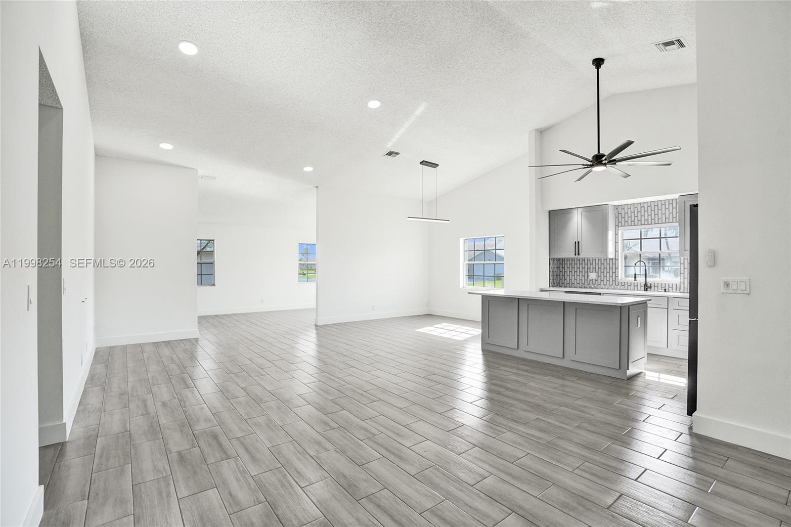 5287 Tiffany Anne Cir