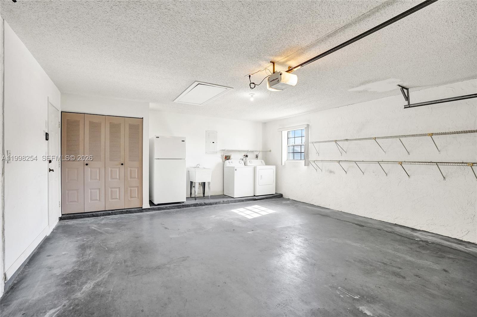 CYPRESS LAKES 10 - Residential