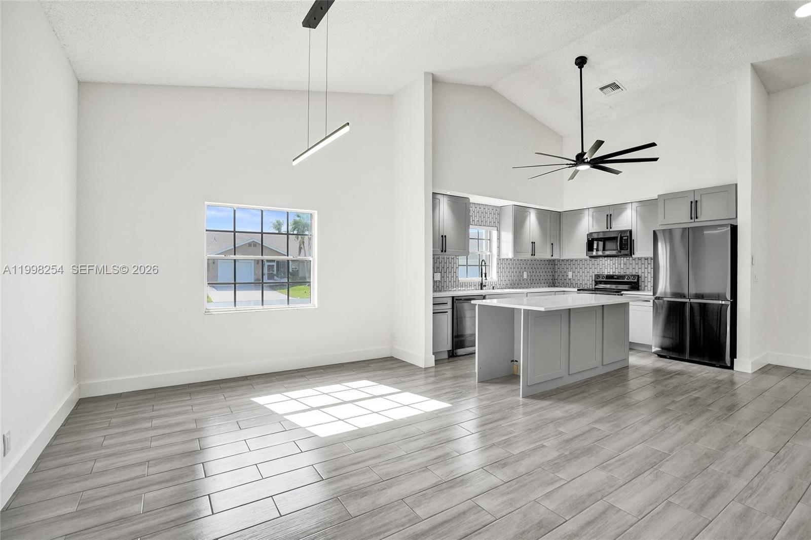 CYPRESS LAKES 10 - Residential