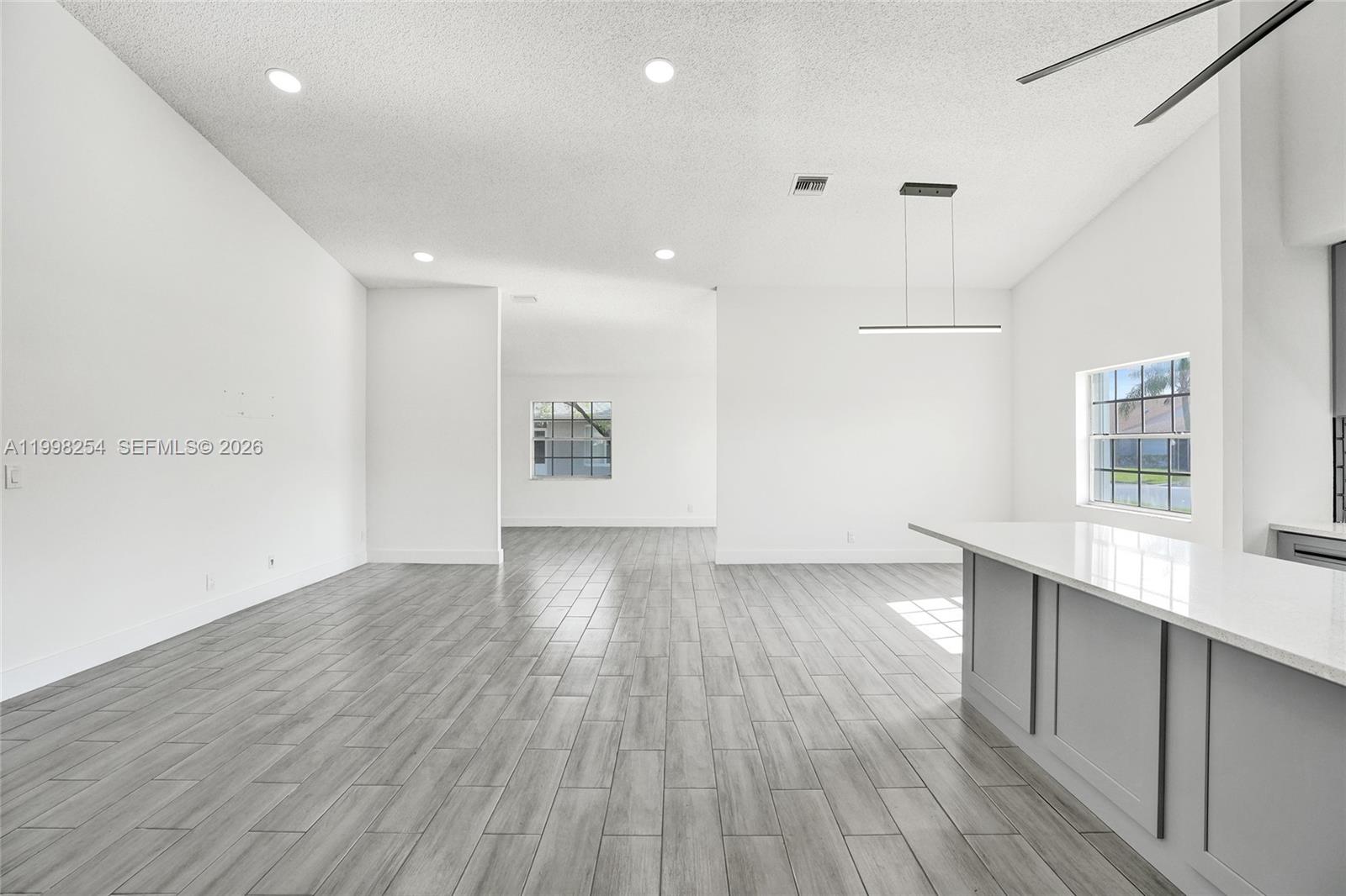 5287 Tiffany Anne Cir