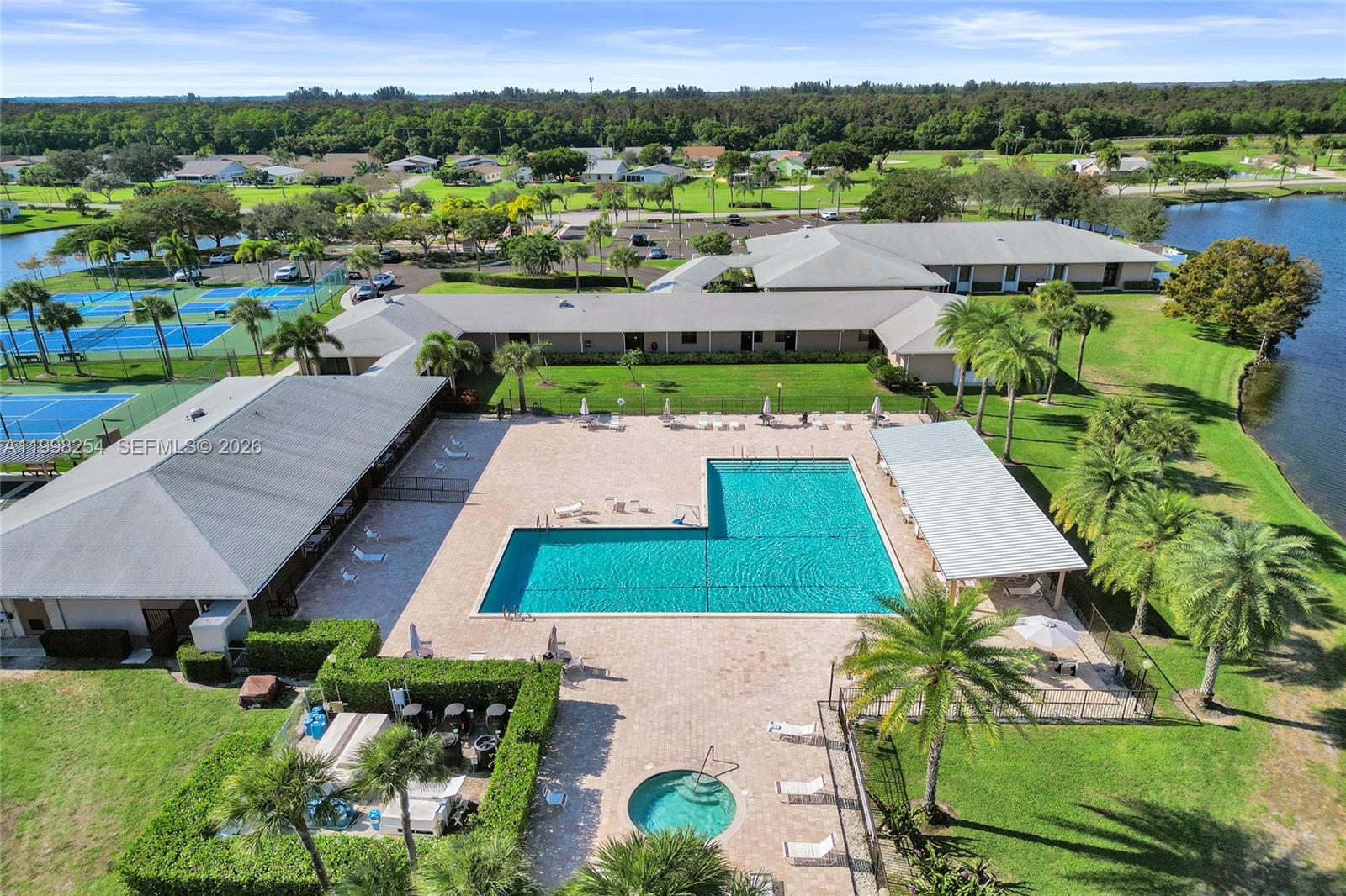 CYPRESS LAKES 10 - Residential