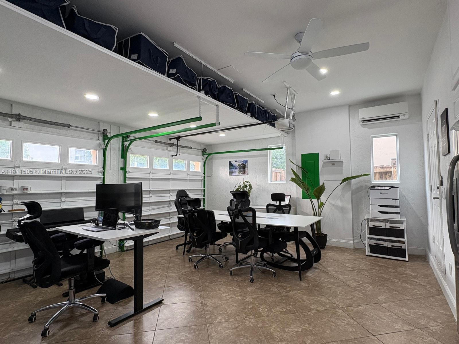 ISLANDS AT DORAL 1ST ADDN - Residential