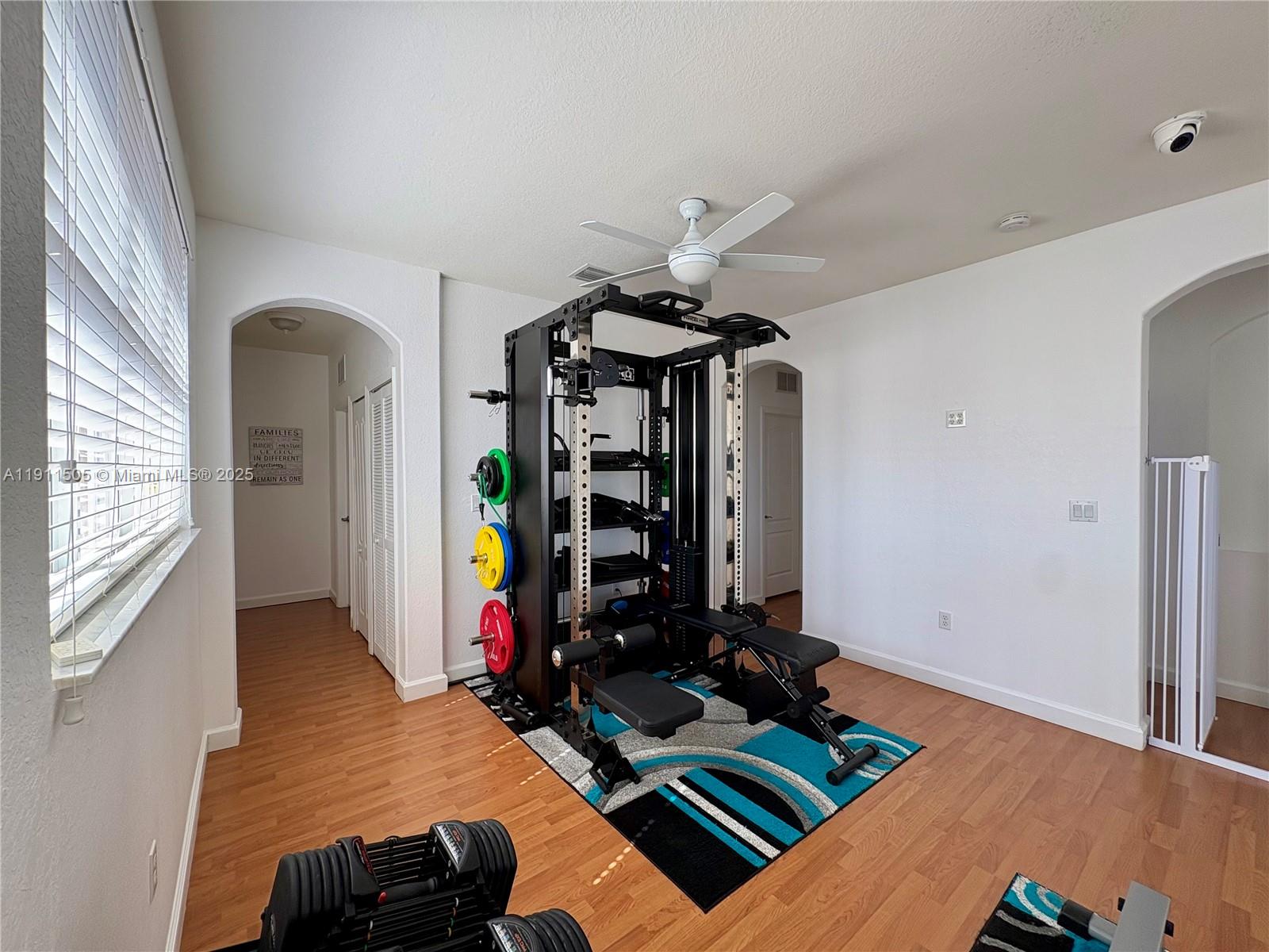 ISLANDS AT DORAL 1ST ADDN - Residential