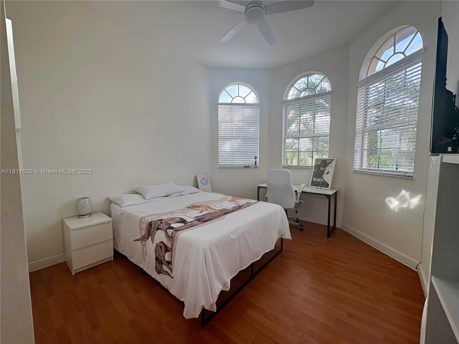 ISLANDS AT DORAL 1ST ADDN - Residential