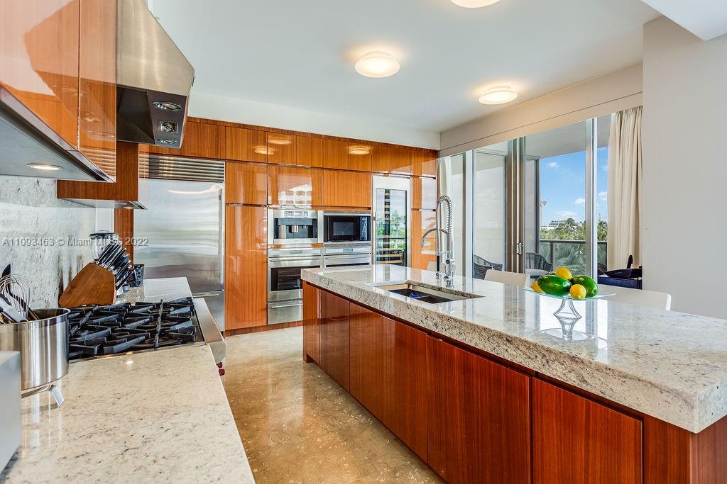 BAL HARBOUR NORTH SOUTH C - Residential