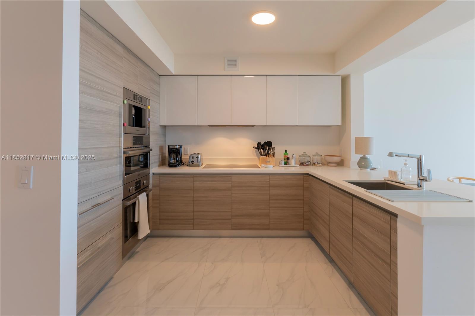 330 Sunny Isles Blvd 5-1606