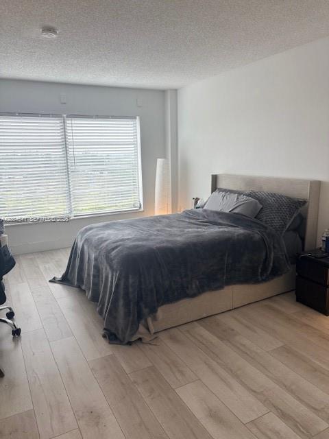 MANORS OF INVERRARY XI - Residential