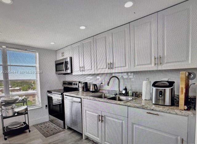 MANORS OF INVERRARY XI - Residential