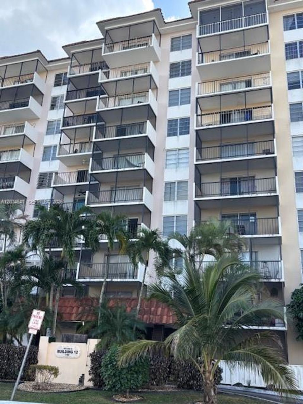 Photo of 4174 Inverrary Dr #914, Lauderhill, FL 33319 (MLS # A12004541)