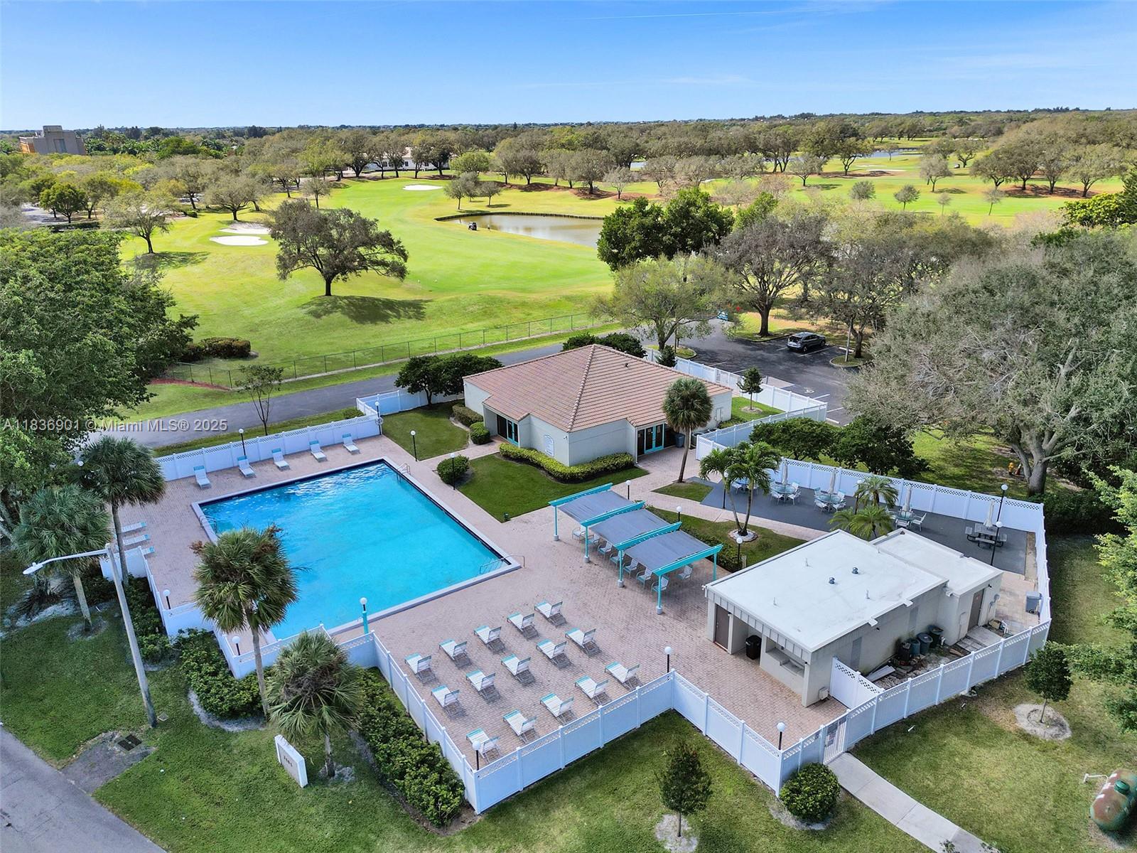 ROLLING HILLS GOLF AND - Residential Lease