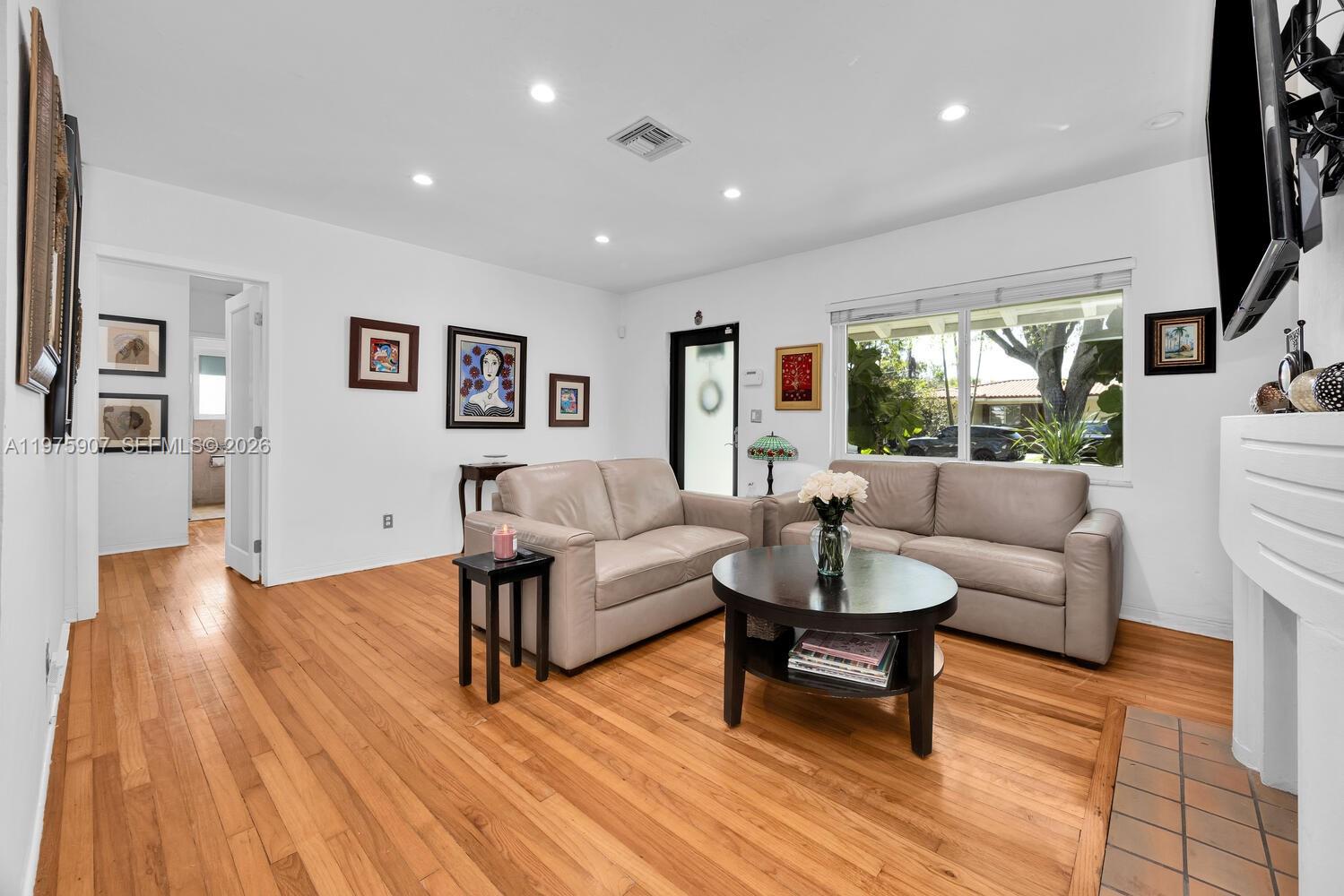 CORAL GABLES GRANADA SEC - Residential