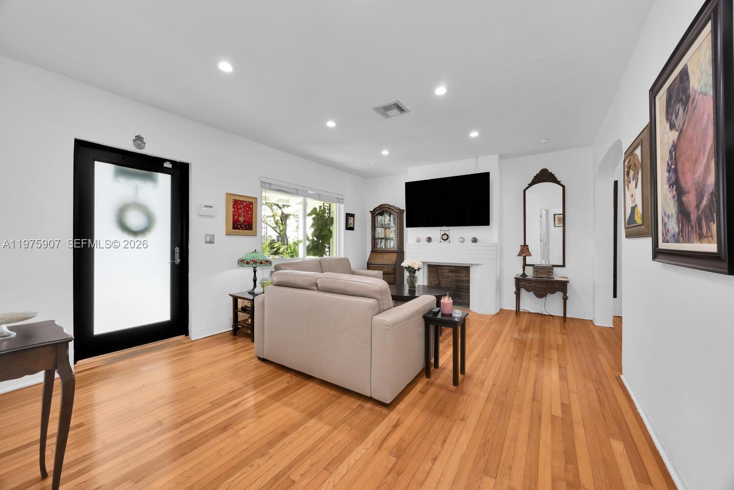 CORAL GABLES GRANADA SEC - Residential