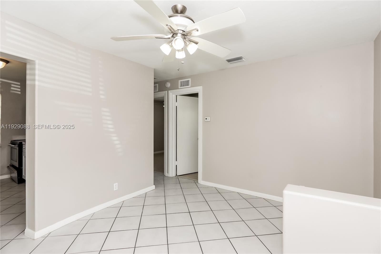 COLLIER MANOR FIRST ADD - Residential Lease